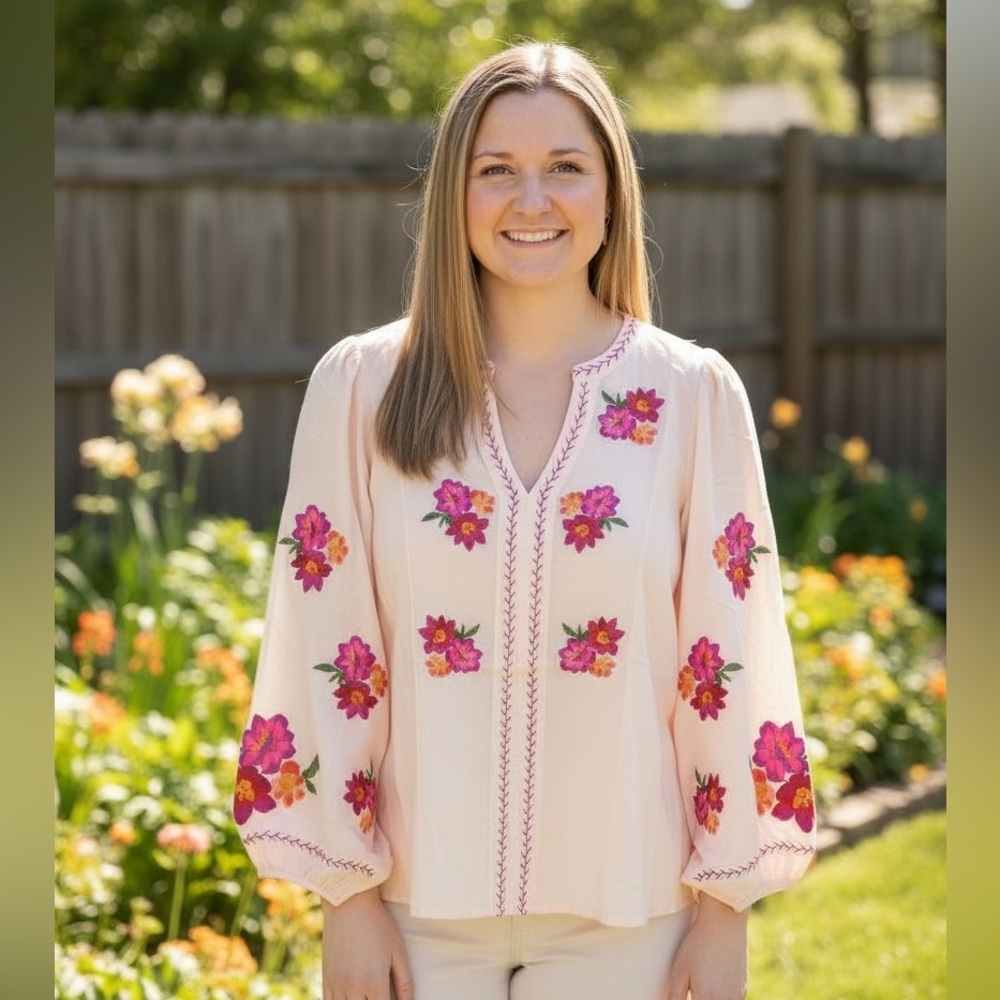 Easel Floral Puff Sleeve Embroidered Blouse
